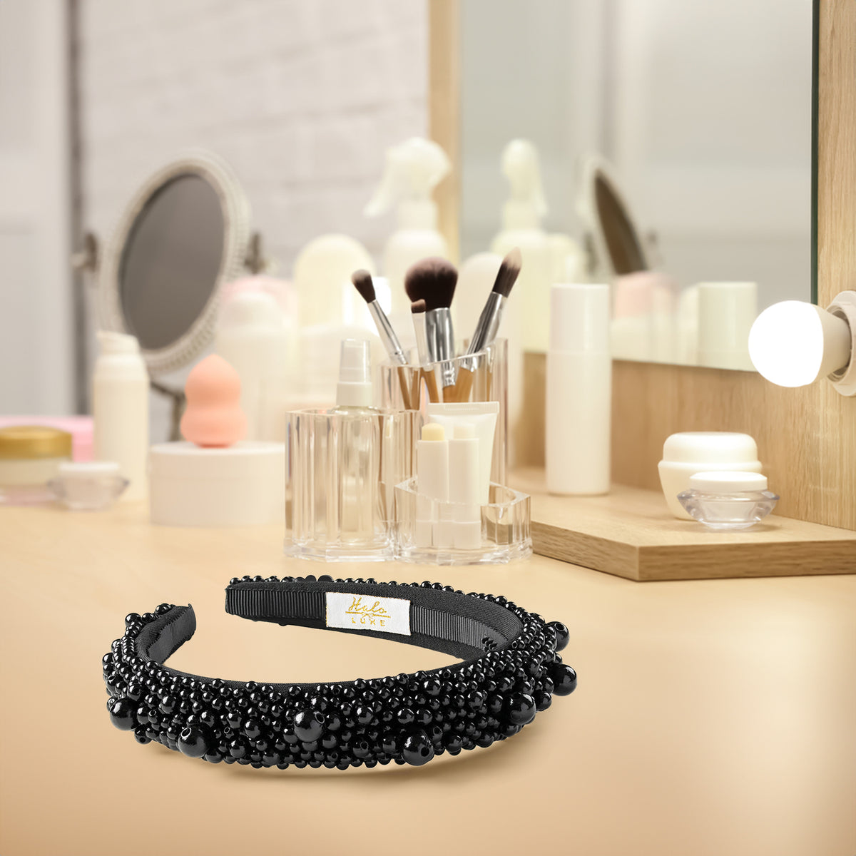 Trendy Black Pearl Headband for Girls display picture 1