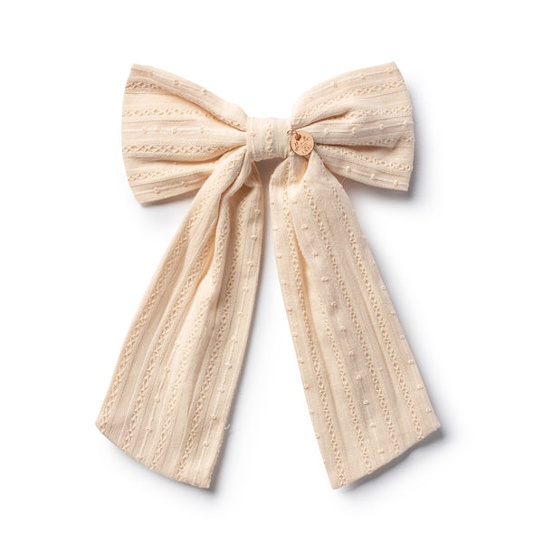 Forever eylet long tail clip cream - Halo Luxe