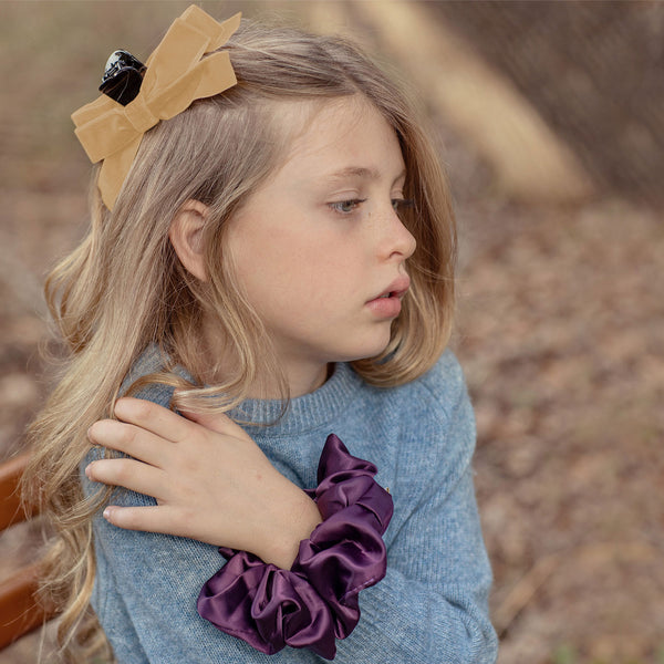Halo Luxe Laura Velvet Bow Large Claw Clip - Oatmeal