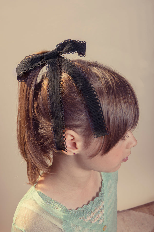 Halo Luxe Sweets Lace Long Tail Clip - Black