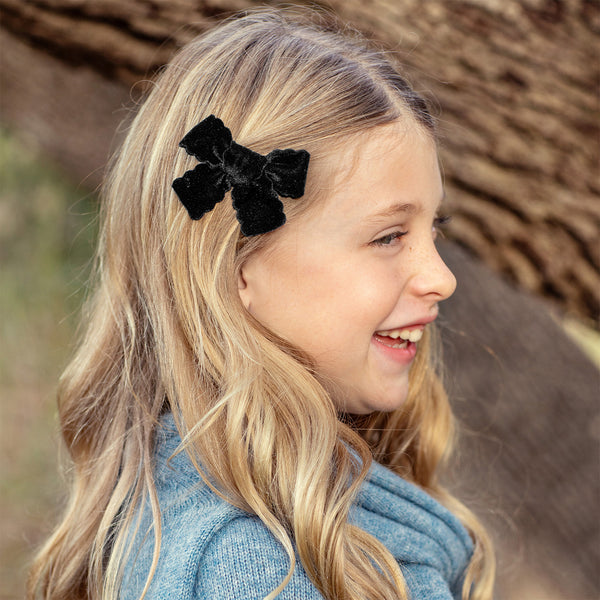 Halo Luxe Ava Scalloped Velvet Double Clip Set - Black