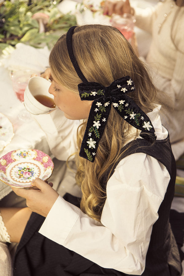 Halo Luxe Celesse Embroidered Beaded Long Tail Clip - Black